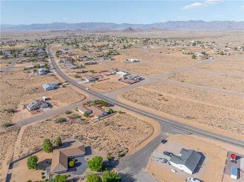 7695 E Silver Concho Ct, Kingman, AZ 86401 photo 11