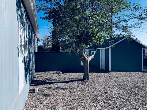 424 E Berk Ave, Kingman, AZ 86409 photo 12