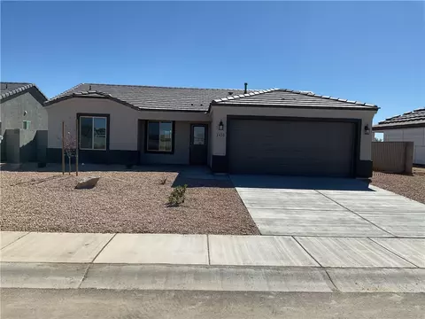 3430 E Cane Dr, Kingman, AZ 86409