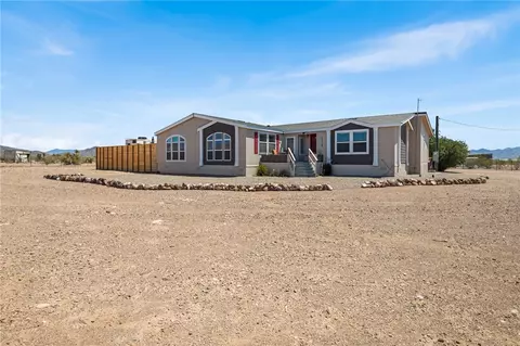4778 N Egar Rd, Golden Valley, AZ 86413