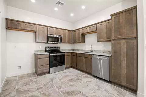 Kitchen - 875 E Beverly Ave, Kingman, AZ 86409 photo 1 of 2