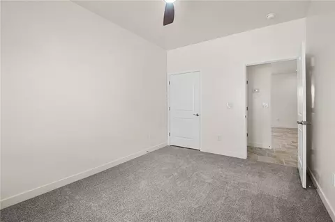 Bedroom - 875 E Beverly Ave, Kingman, AZ 86409 photo 2 of 4