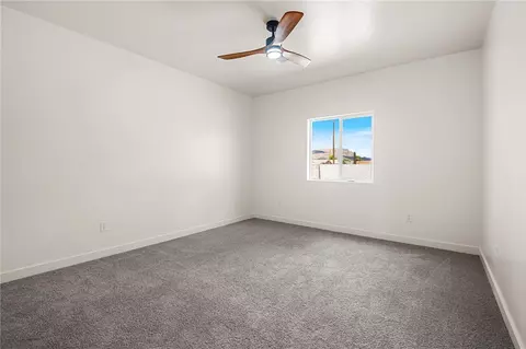 Bedroom - 875 E Beverly Ave, Kingman, AZ 86409 photo 3 of 4