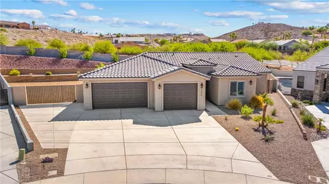 2880 Enclave Dr, Bullhead City, AZ 86429