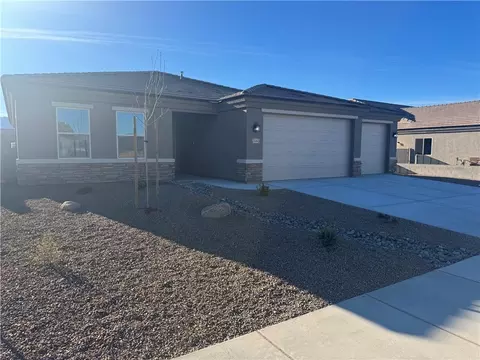 3660 Wheatland Ave, Kingman, AZ 86401