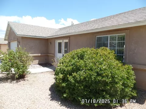 Exterior - 3304 E Ames Ave, Kingman, AZ 86409 photo 3 of 9