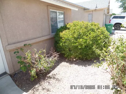 Exterior - 3304 E Ames Ave, Kingman, AZ 86409 photo 4 of 9