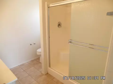 Bath - 3304 E Ames Ave, Kingman, AZ 86409 photo 1 of 2