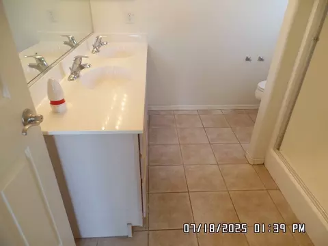 Bath - 3304 E Ames Ave, Kingman, AZ 86409 photo 2 of 2