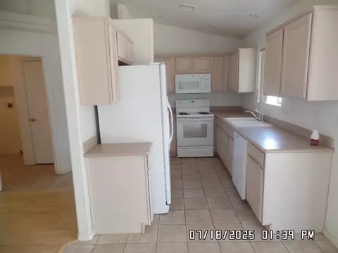 Kitchen - 3304 E Ames Ave, Kingman, AZ 86409 photo 2 of 2