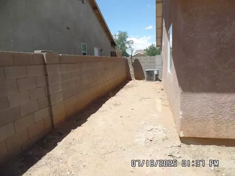 Exterior - 3304 E Ames Ave, Kingman, AZ 86409 photo 9 of 9