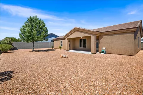 Exterior - 1968 John Wayne Dr, Kingman, AZ 86409 photo 5 of 8