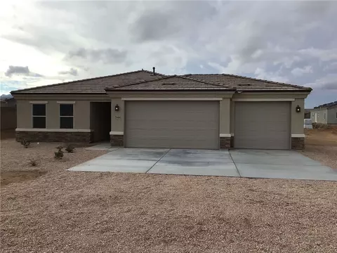 7444 E Sawmill Dr, Kingman, AZ 86401