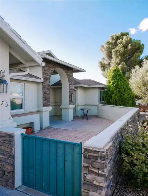 2575 Triangle S St, Kingman, AZ 86401 photo 4