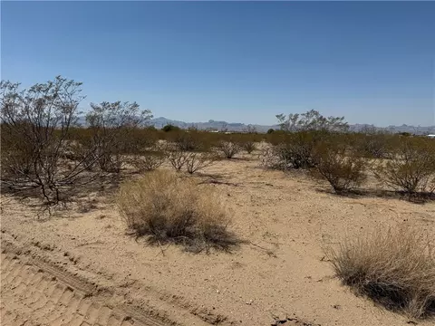 lot154 N Alpine Rd, Golden Valley, AZ 86413