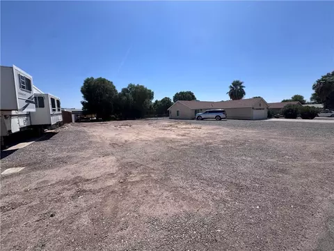 8030 S Evergreen Dr, Mohave Valley, AZ 86440