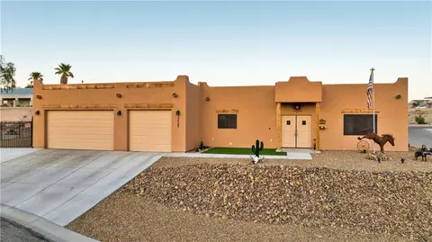 2427 E Pawnee Cir, Fort Mohave, AZ 86426
