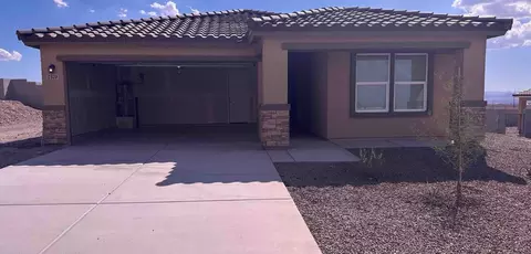 2570 Montano Ridge Dr, Bullhead City, AZ 86442