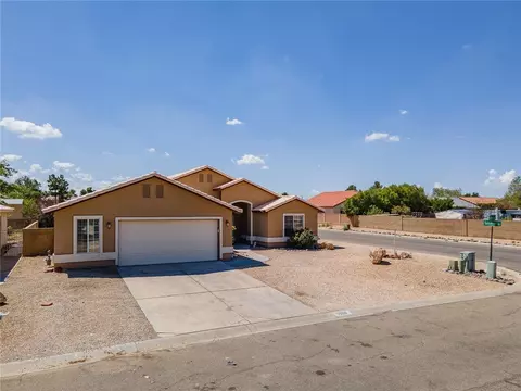 Exterior - 3900 E Lass Ave, Kingman, AZ 86409 photo 23 of 28