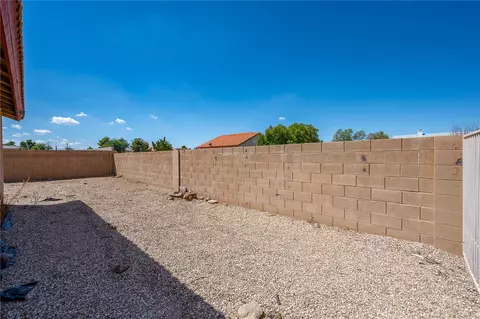 Exterior - 3900 E Lass Ave, Kingman, AZ 86409 photo 21 of 28