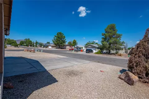 Exterior - 3900 E Lass Ave, Kingman, AZ 86409 photo 27 of 28