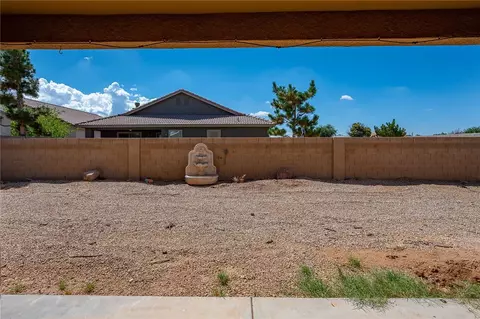 Exterior - 3900 E Lass Ave, Kingman, AZ 86409 photo 10 of 28