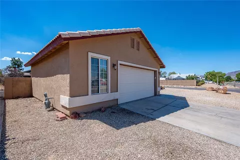 Exterior - 3900 E Lass Ave, Kingman, AZ 86409 photo 26 of 28