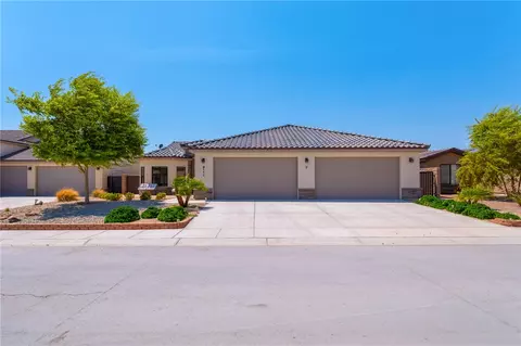 6111 S Comstock Ave, Fort Mohave, AZ 86426