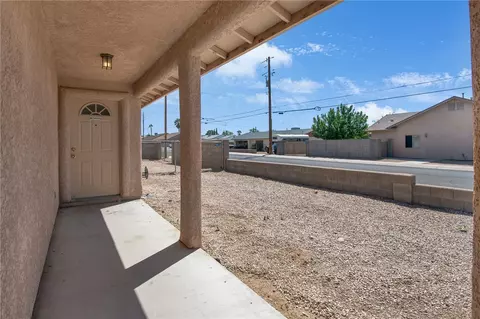 2804 Simms Ave, Kingman, AZ 86401 photo 2