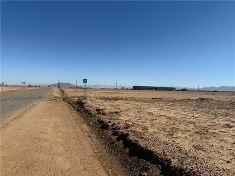 4 E Lots E Gilbert Rd, Kingman, AZ 86401