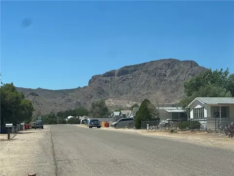 2334 E Ames Ave, Kingman, AZ 86409 photo 4