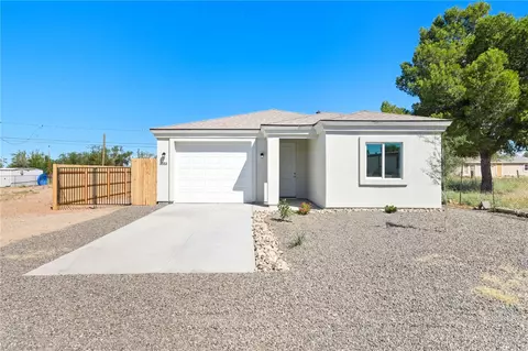 3553 E Lark Ln, Kingman, AZ 86409