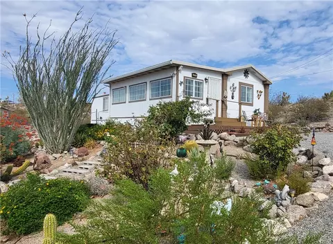 670 W Hualapai Creek Dr, Meadview, AZ 86444