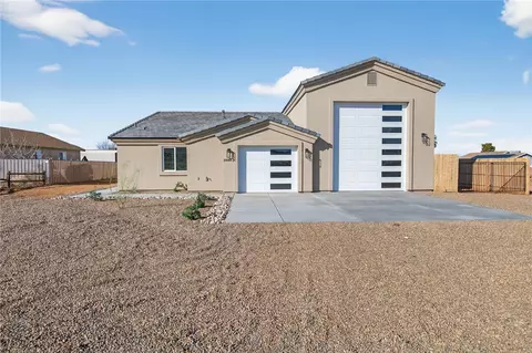 10083 N Larkspur Dr, Kingman, AZ 86401