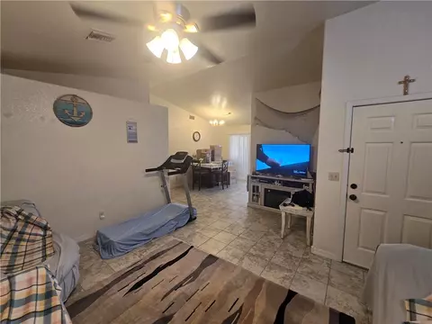 Living - 3757 E Lass Ave, Kingman, AZ 86409 photo 1 of 3