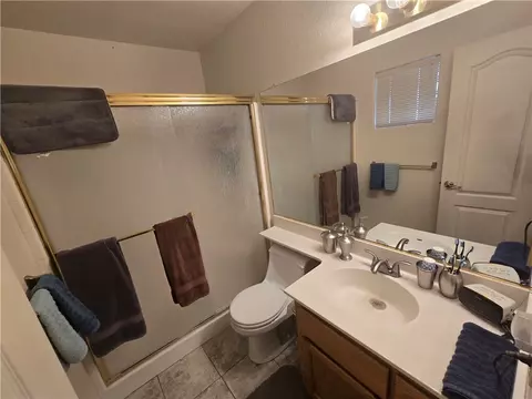 Bath - 3757 E Lass Ave, Kingman, AZ 86409 photo 4 of 6