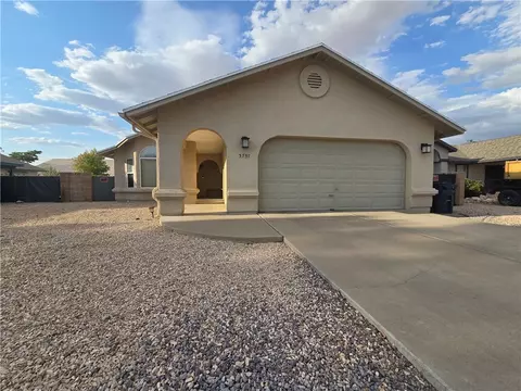 Exterior - 3757 E Lass Ave, Kingman, AZ 86409 photo 10 of 12