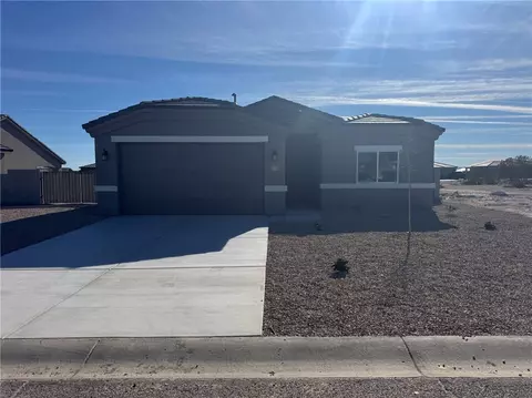2176 E Hutch St, Fort Mohave, AZ 86426