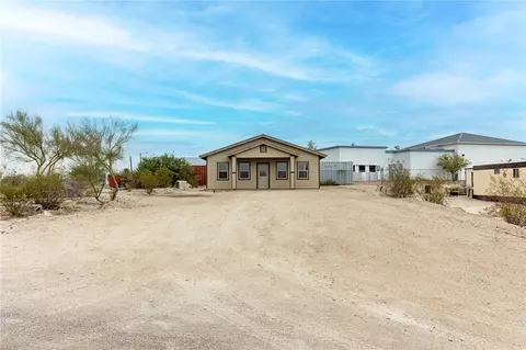 3833 W Third Ave, Yucca, AZ 86438 photo 1