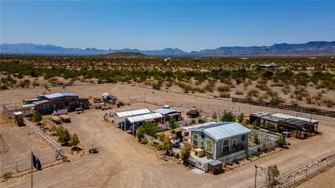 5969 N Escuela Rd, Golden Valley, AZ 86413