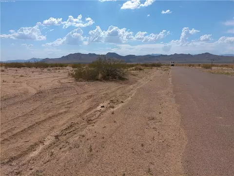 lot2660 E Blacksmith Dr, Kingman, AZ 86401
