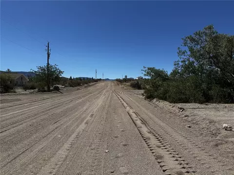 1360 E Dellenbaugh Dr, Meadview, AZ 86444 photo 4