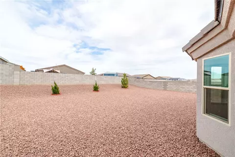 Exterior - 5432 Roadrunner Ave, Kingman, AZ 86409 photo 4 of 11