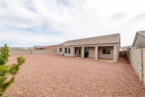 Exterior - 5432 Roadrunner Ave, Kingman, AZ 86409 photo 6 of 11