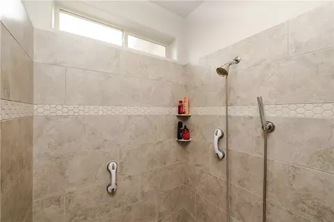 Bath - 5432 Roadrunner Ave, Kingman, AZ 86409 photo 4 of 4