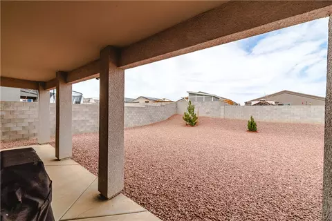 Exterior - 5432 Roadrunner Ave, Kingman, AZ 86409 photo 3 of 11