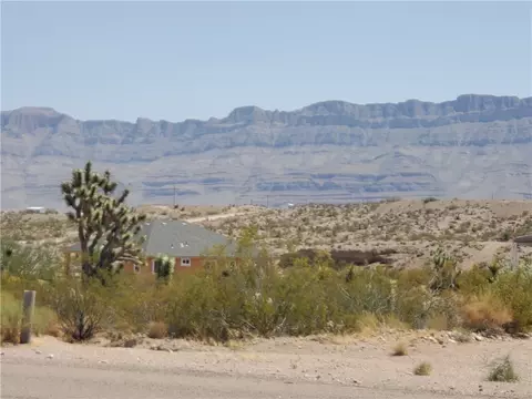 365 E Haystack Dr, Meadview, AZ 86444 photo 3