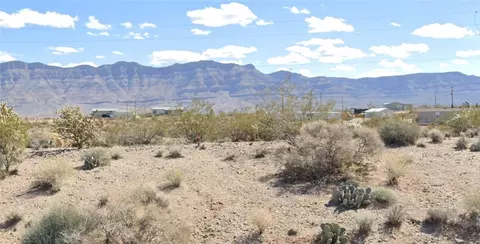 30320 N Bright Angel Dr, Meadview, AZ 86444
