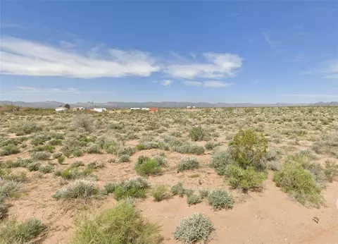 lot4 N N2 N Salt Rd, Golden Valley, AZ 86413
