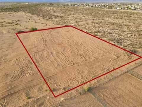 016 W Claim Dr # T, Golden Valley, AZ 86413